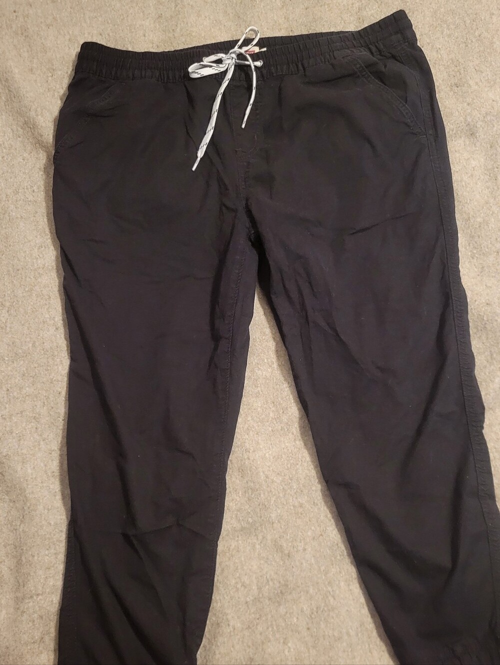Levi's Women's Black Elastic Waist JETSET taper Joggers Size XL